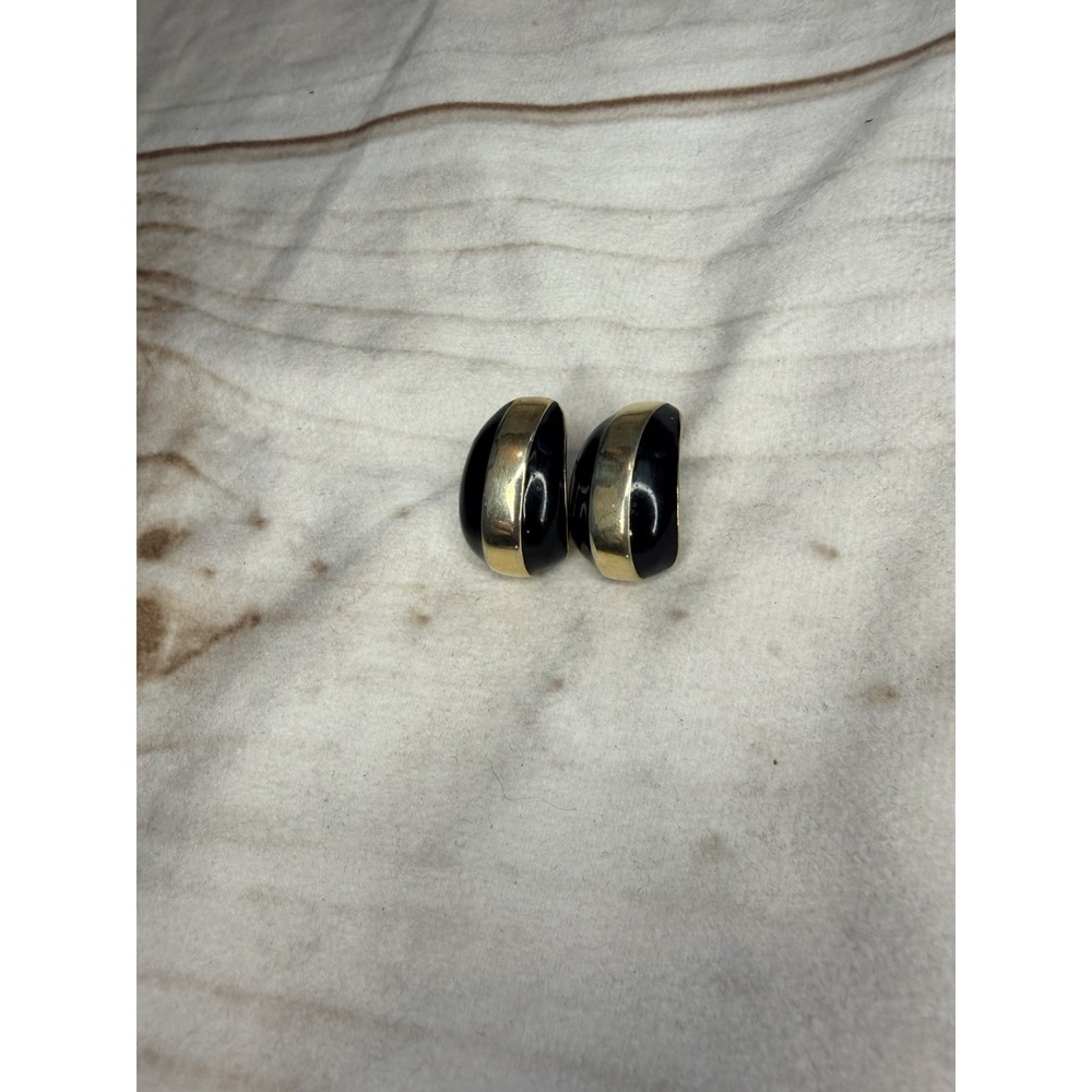 Vintage Black Enamel Gold Tone Dome Clip On Earrings Classic 80s Statement
